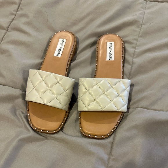 Steve Madden Shoes - Steve Madden light gray Quilted Slide Sandals with rhinestones